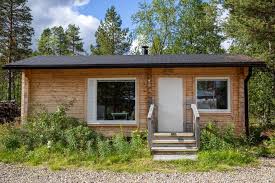 Mökki - Valkoisen Sinisen Erämaan Lodge